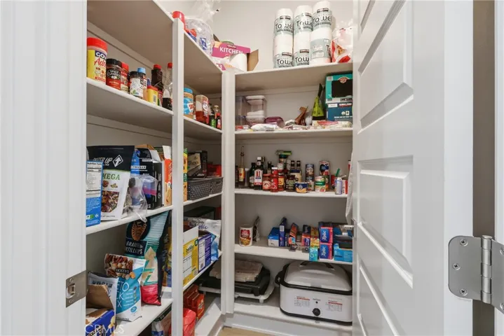 Walk In Pantry