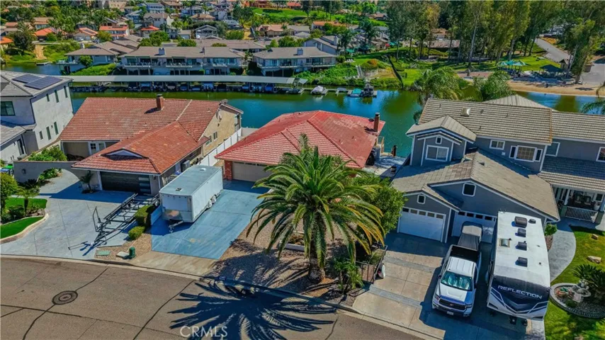 Prime Waterfront Location