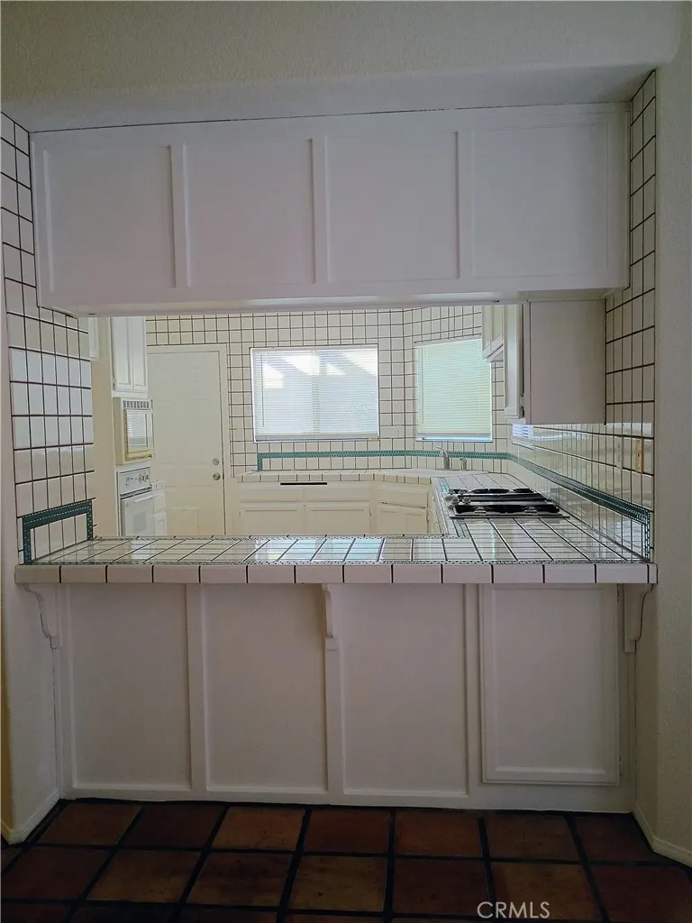 Breakfast bar