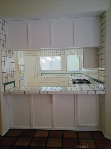 Breakfast bar