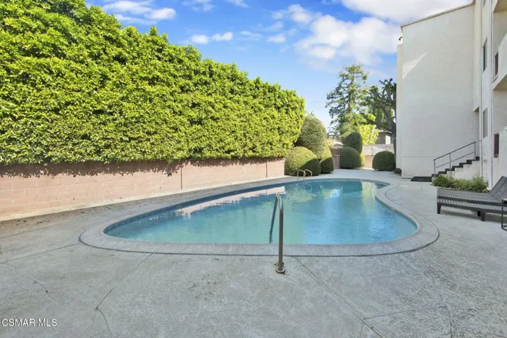 Common area pool
