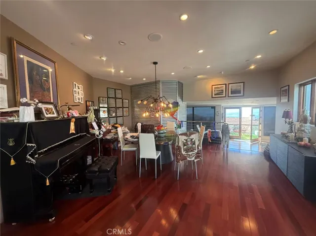 988 Acapulco, Laguna Beach, California 92651