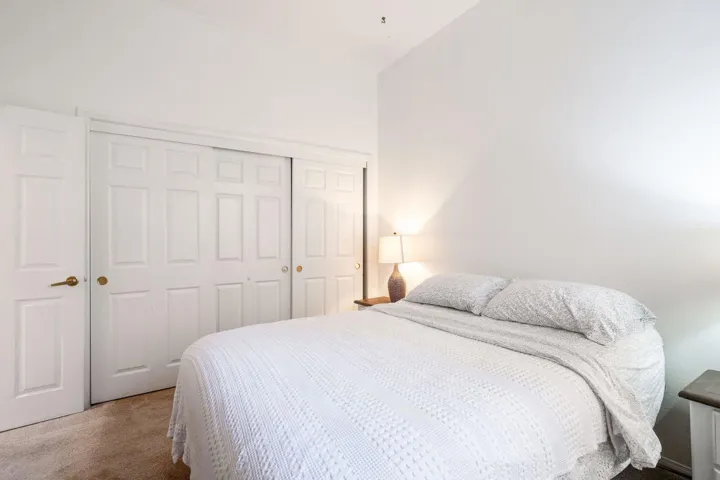 44719AlexandriaVale-17