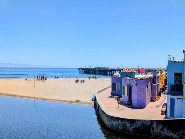 Perspective View of Monterey Bay, Capitola Venetians and the Capitola Wharf from Stockton Bridge