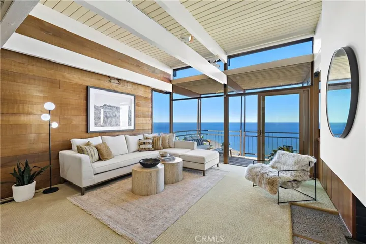 2581 Iris, Laguna Beach, California 92651