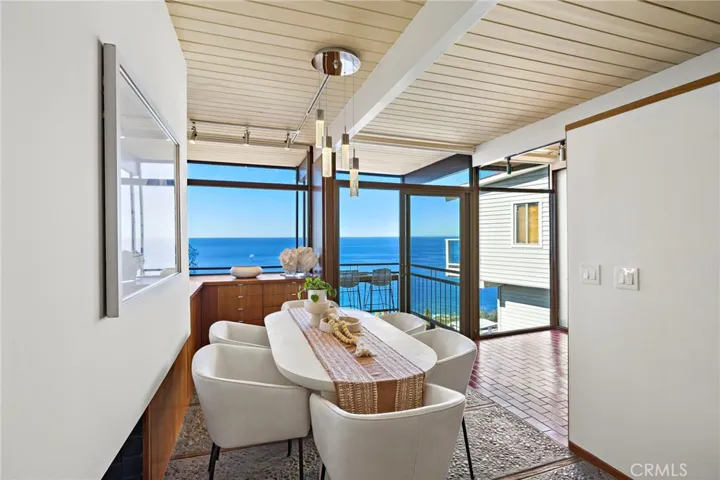 2581 Iris, Laguna Beach, California 92651