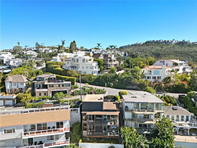 2581 Iris, Laguna Beach, California 92651