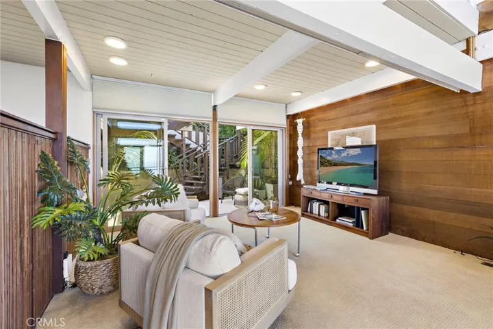 2581 Iris, Laguna Beach, California 92651