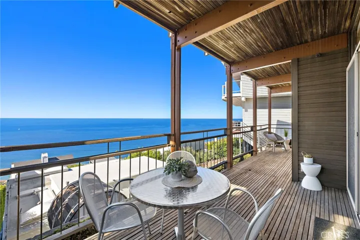 2581 Iris, Laguna Beach, California 92651