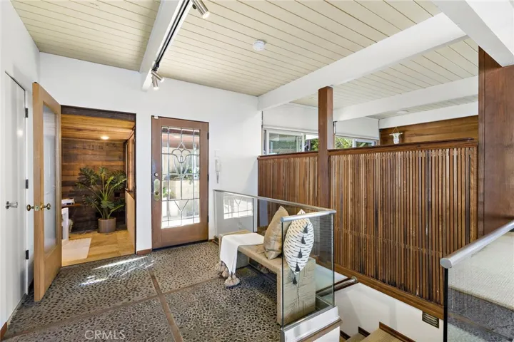 2581 Iris, Laguna Beach, California 92651
