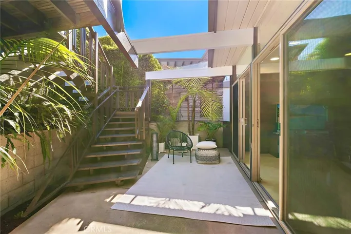 2581 Iris, Laguna Beach, California 92651