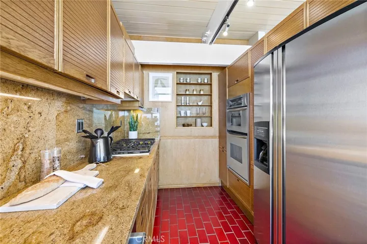 2581 Iris, Laguna Beach, California 92651