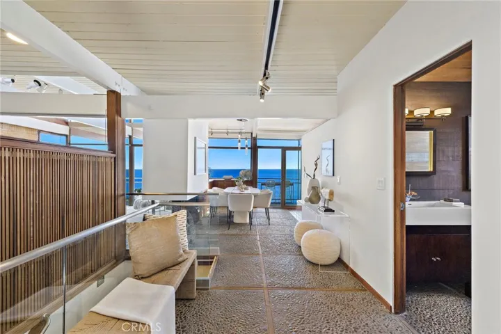 2581 Iris, Laguna Beach, California 92651