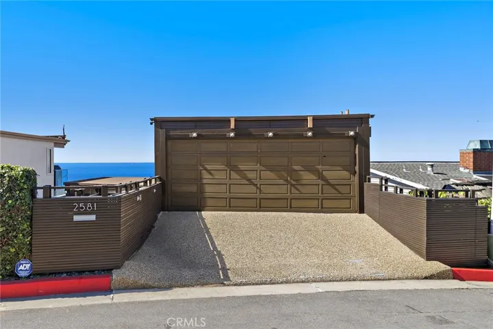 2581 Iris, Laguna Beach, California 92651