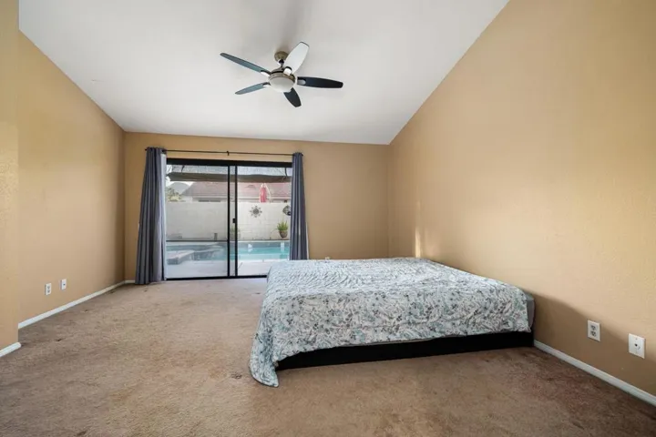 22-web-or-mls-JASantaFe_OPMG_0226_022