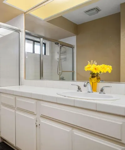 26-web-or-mls-JASantaFe_OPMG_0226_026