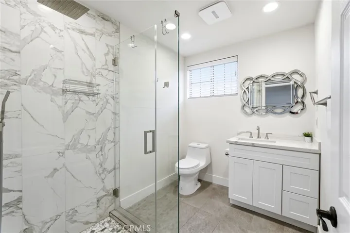 Downstairs Bathroom #1