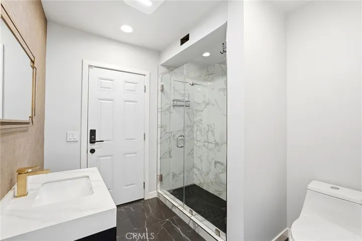 Downstairs Bathroom #2