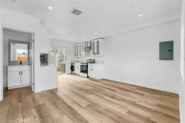 7907- SB9 Second Dwelling