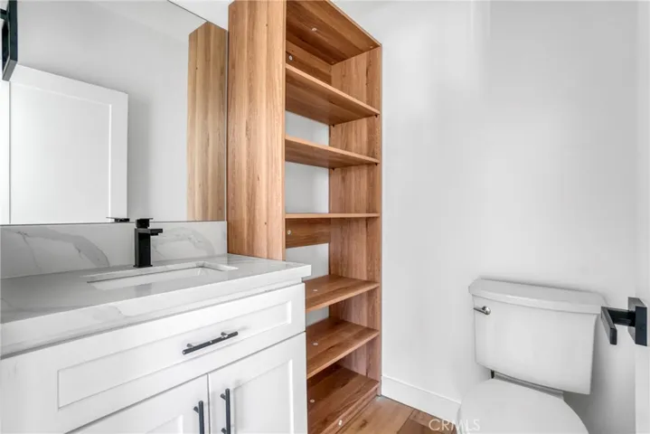 7905- Attached ADU (2nd floor w/ yard)