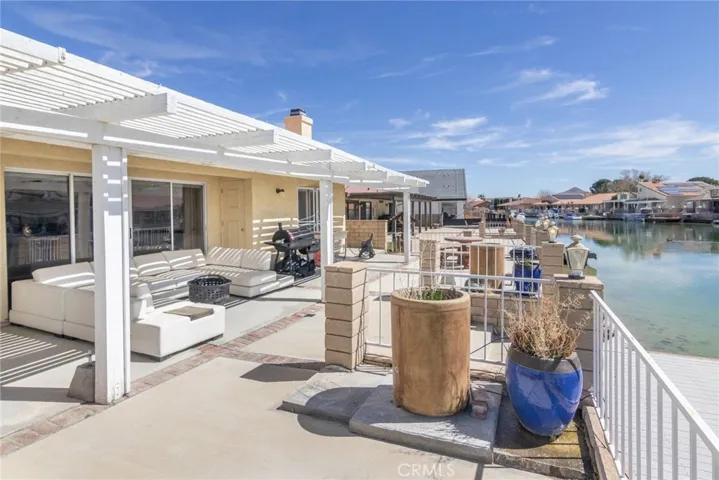 14363 Ironsides, Helendale, California 92342