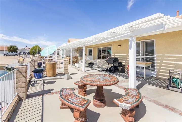 14363 Ironsides, Helendale, California 92342