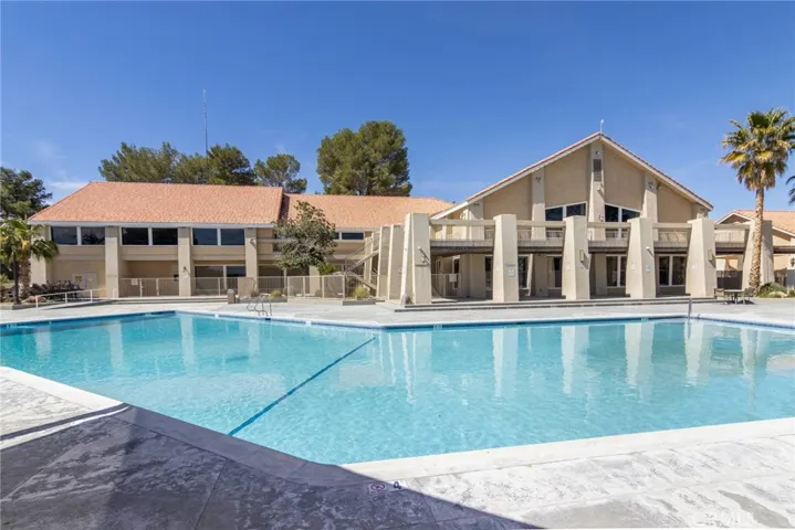 14363 Ironsides, Helendale, California 92342
