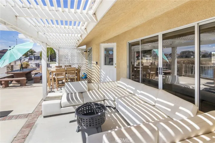 14363 Ironsides, Helendale, California 92342