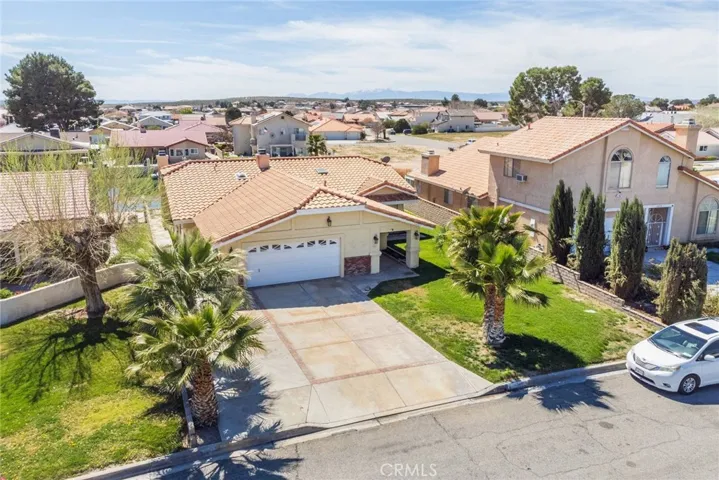 14363 Ironsides, Helendale, California 92342