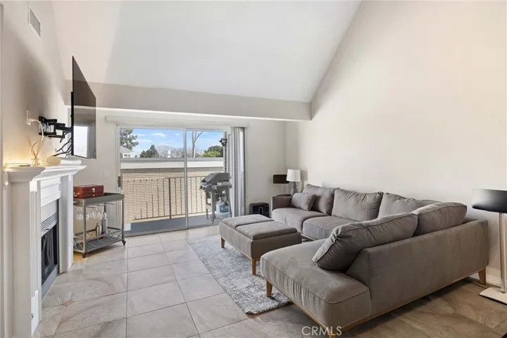 Vaulted ceilings on the top floor feels spacious!