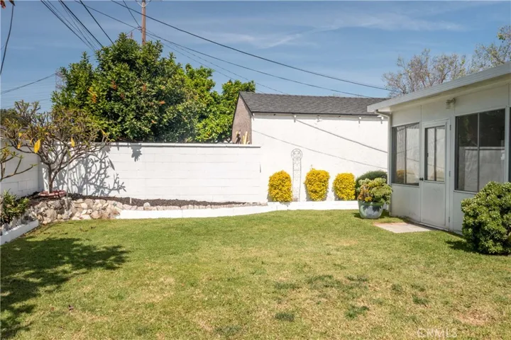 6119 Blackthorne Avenue, Lakewood, California 90712