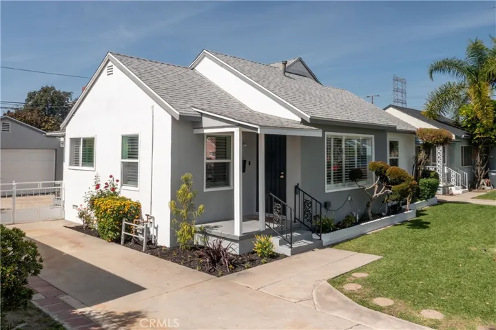 6119 Blackthorne Avenue, Lakewood, California 90712