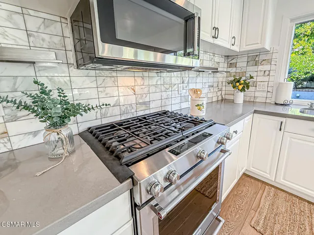 cKitchen and Dining7