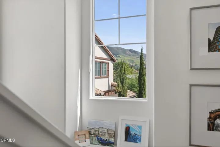 33-web-or-mls-UpmarketMedia-3292Win-052