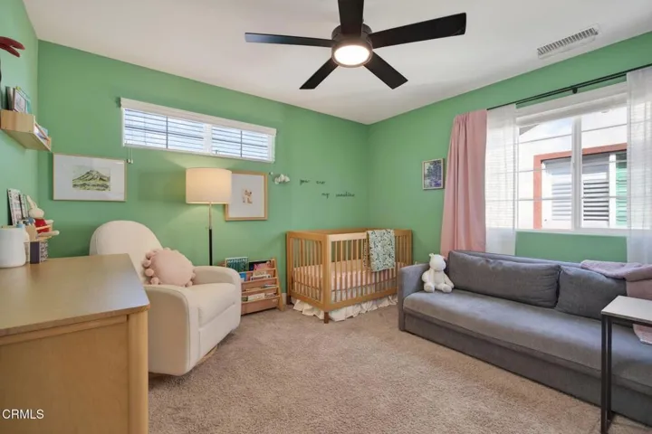 28-web-or-mls-UpmarketMedia-3292Win-037