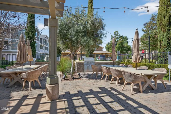 40-web-or-mls-UpmarketMedia-3292Win-119