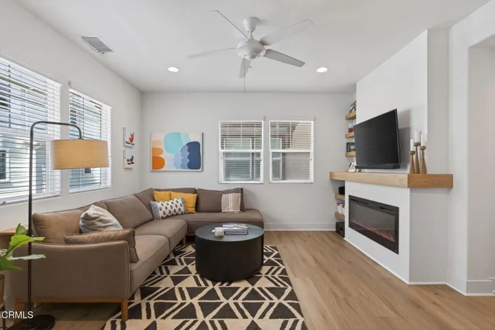 8-web-or-mls-UpmarketMedia-3292Win-109