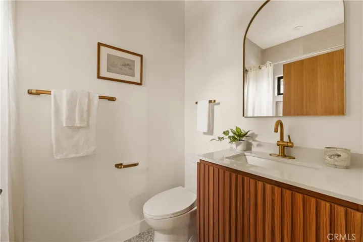 ADU bedroom 2 ensuite bathroom