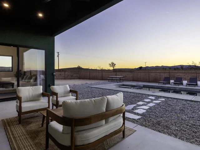 Reche Landers Twilight-3