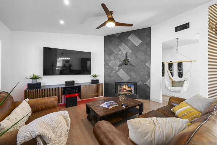 13966 Avenida Del Charro, El Cajon, California 92021