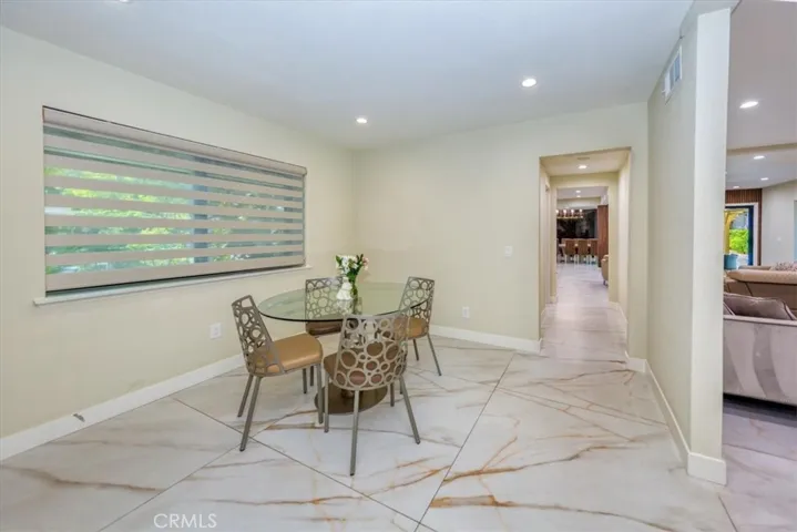16901 Pineridge, Granada Hills, California 91344
