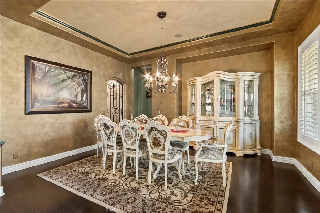 Formal dining