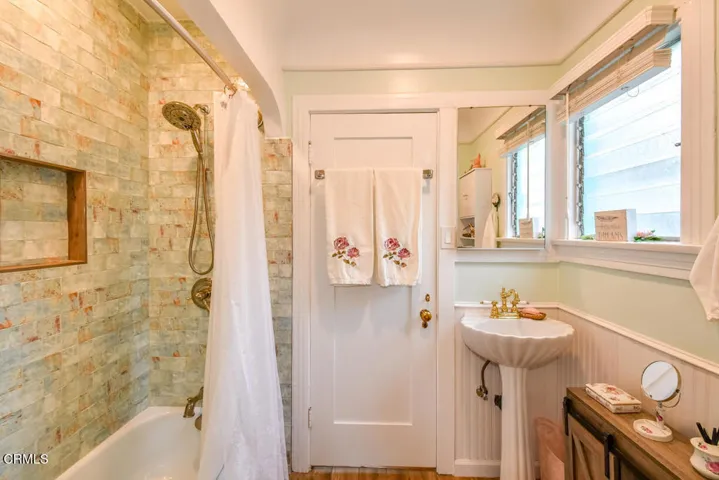 1158 Bella Vista web-42