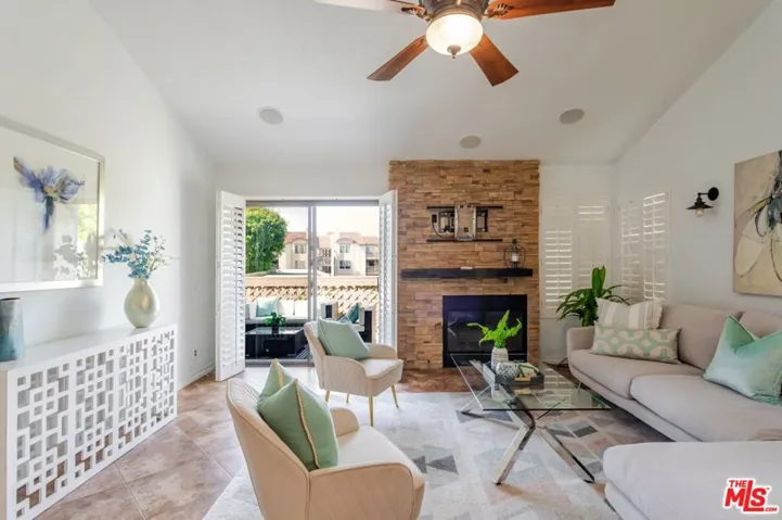4852 Cabana Drive 202, Huntington Beach, California 92649