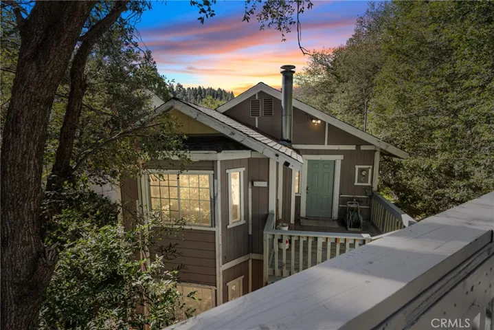 23561 Short Way, Crestline, California 92325