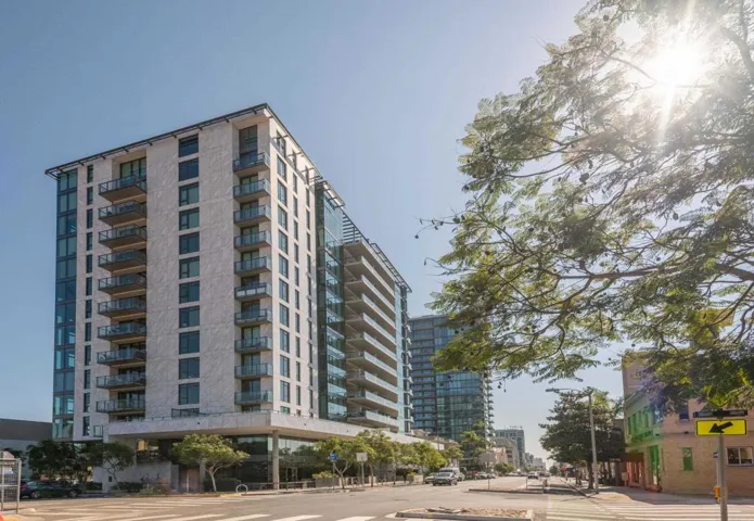 The Park Bankers Hill is a 60-unit luxury building  completed in 2018