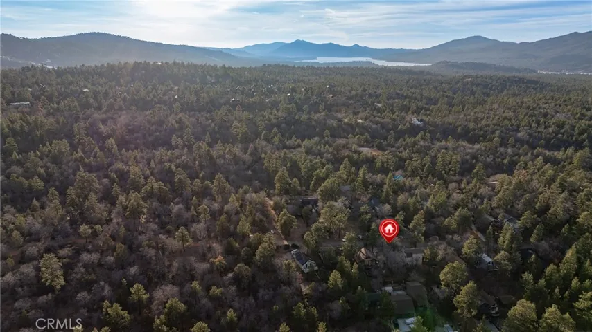 875 Santa Barbara, Sugarloaf, California 92386