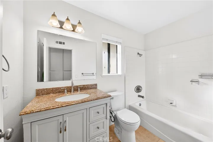 25261 Tanoak, Lake Forest, California 92630
