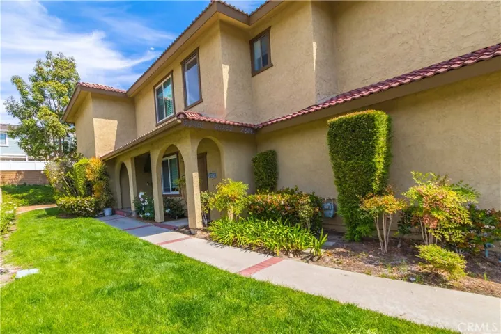 25261 Tanoak, Lake Forest, California 92630