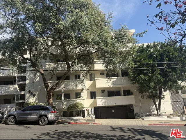 960 Larrabee Street 321, West Hollywood, California 90069